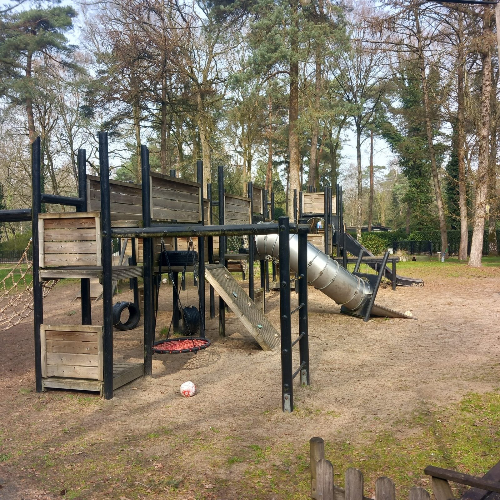 Groot klim en klauter toestel, Kinderen en Baby's, Speelgoed | Buiten | Speeltoestellen, Ophalen, Gebruikt, Schommel