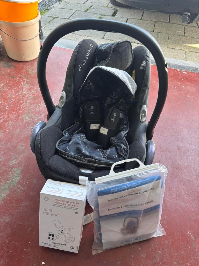 Maxi cosi met warme slaapzak en zomerhoes, Kinderen en Baby's, Ophalen, Zo goed als nieuw