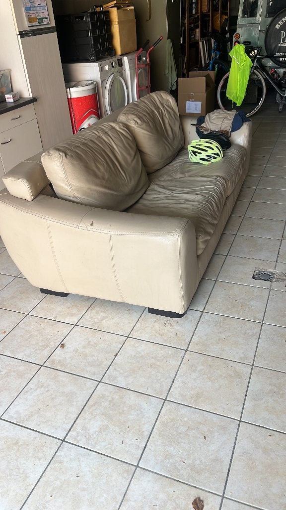 Lederen 3 zit zetel beige, Huis en Inrichting, Ophalen, Leder, Gebruikt, Driepersoons