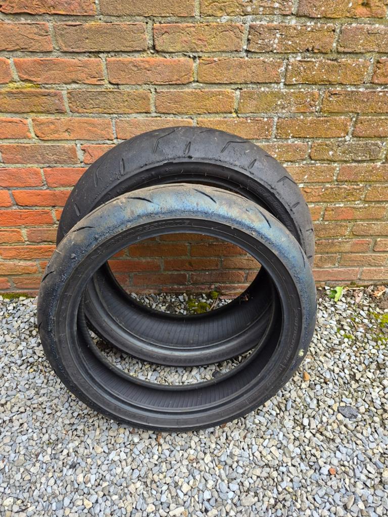 Set Bridgestone motorbanden, Motoren, Onderdelen | Merk-onafhankelijk, Ophalen