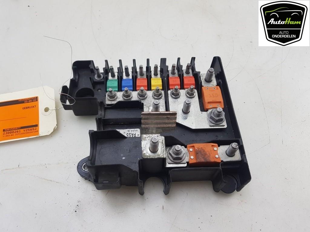 ZEKERINGKAST Iveco New Daily VI (|5801585977|), Auto-onderdelen, Elektronica en Kabels, Overige automerken, Gebruikt