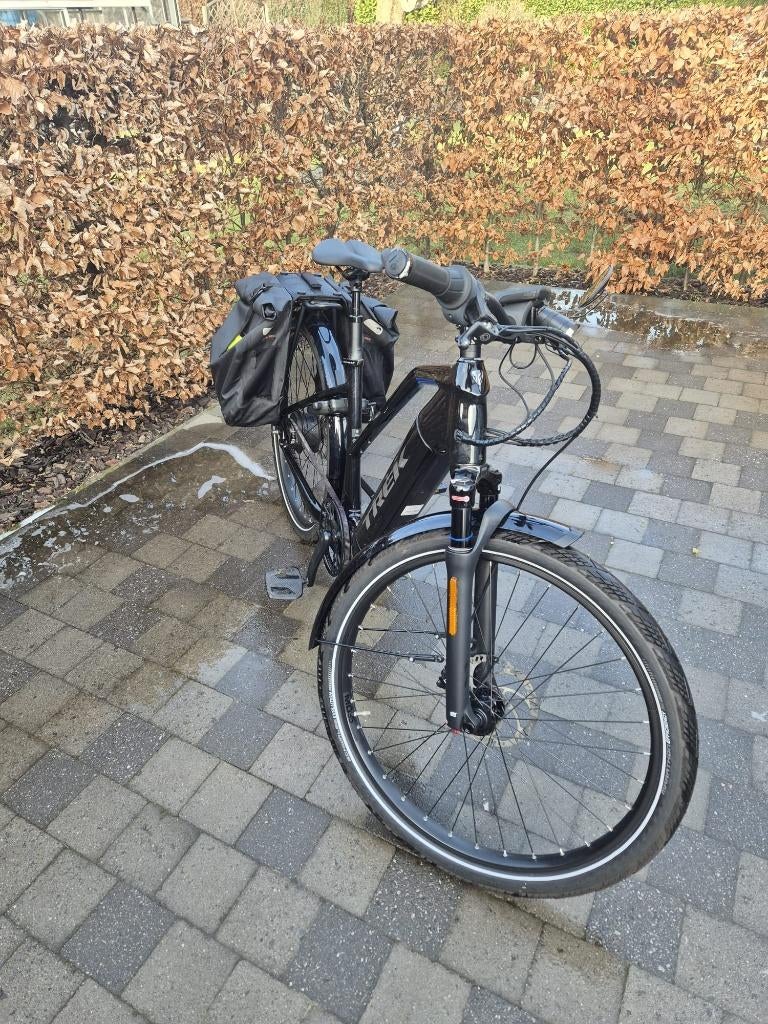 Speedpedelec Trek allant + 9S - Maat M - 2023, Fietsen en Brommers, Elektrische fietsen, Zo goed als nieuw, 47 tot 51 cm, 50 km per accu of meer