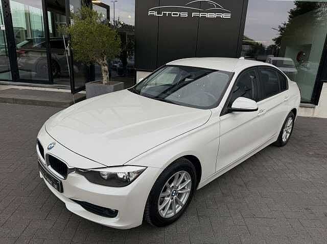 BMW 318 d Luxery line GPS Cuir Clim, Auto's, BMW, Euro 5, 1995 cc, Bedrijf, https://public.car-pass.be/vhr/944c7a63-7503-4653-8a26-46178c8a480c