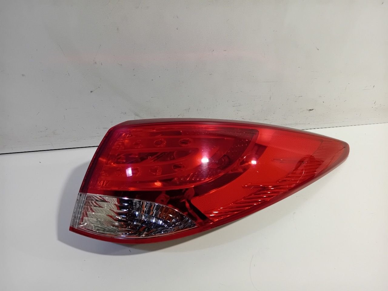 Achterlicht carrosserie rechts Hyundai iX 35, Onderdelen@venauto.nl, Van der Ven Autorecycling B.V., Ettenseweg 76, 4706 PB Roosendaal, The Netherlands