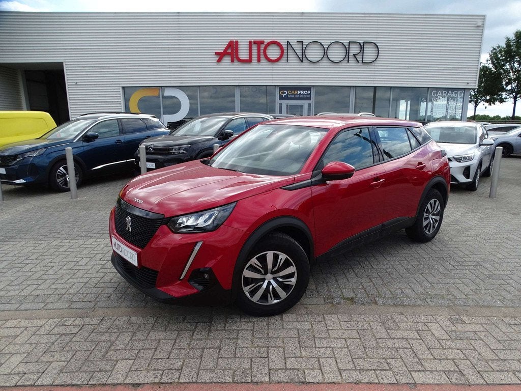 Peugeot 2008 2008 1.2 PureTech Active Pack*NAVI*360 CAMERA, Autos, Peugeot, Rouge, Achat, Euro 6, Entreprise