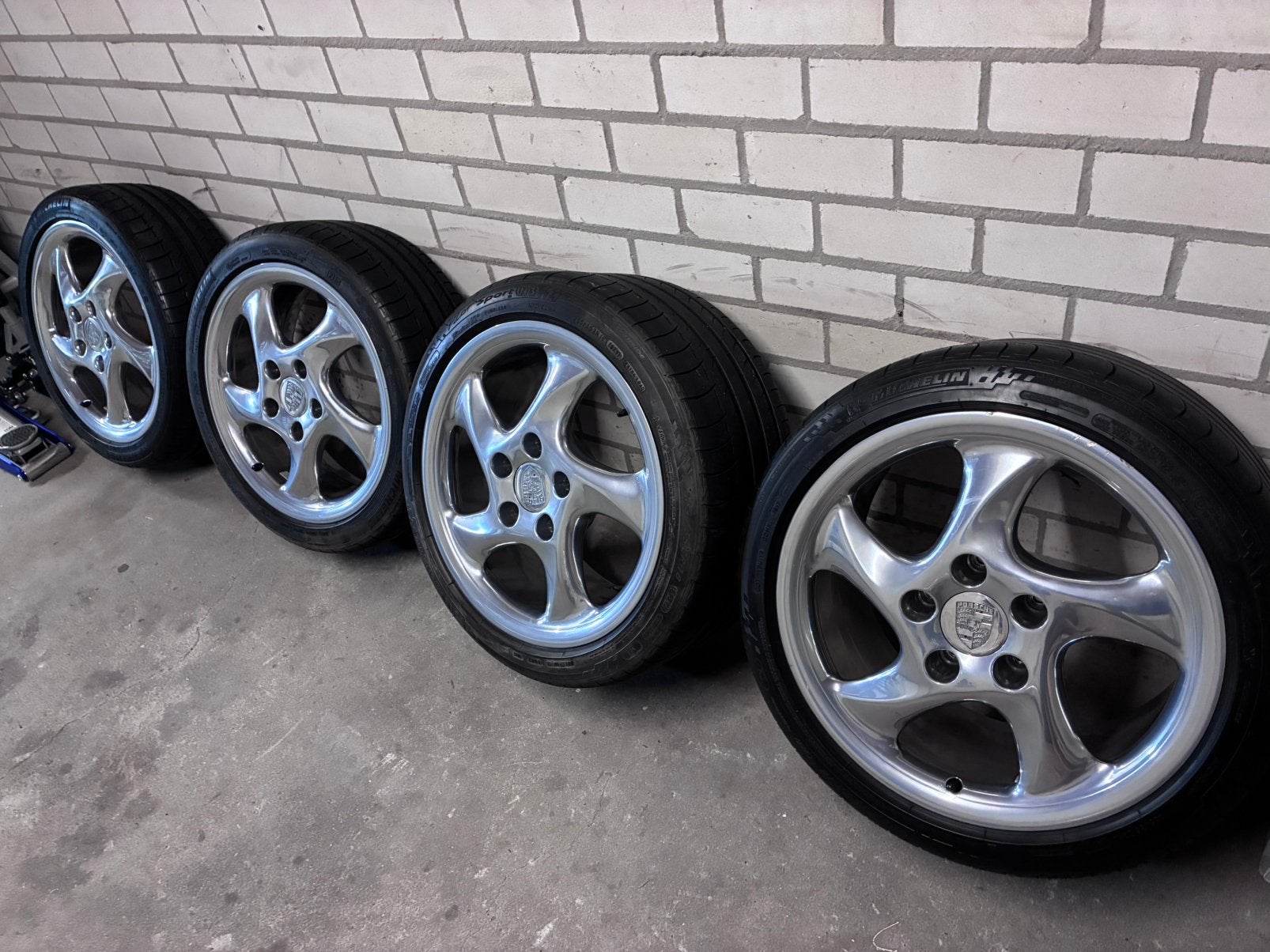 Porsche Turbo origineel millenium edition, Auto-onderdelen, Banden en Velgen, Ophalen, Band(en)