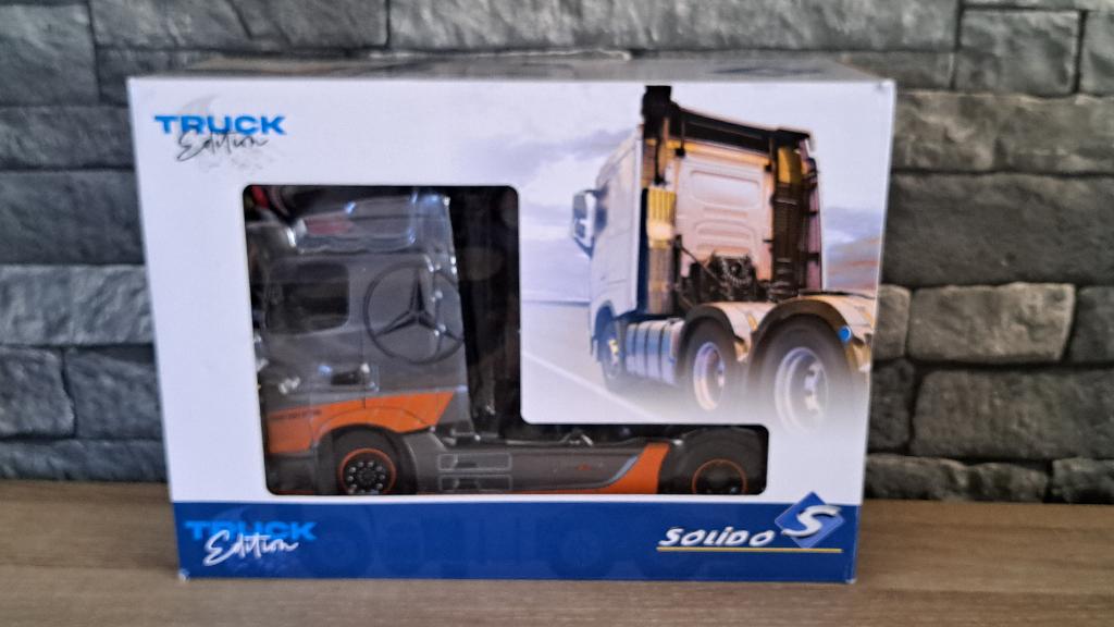 Camion Mercedes actros Grand prix édition 1/24ème, Hobby & Loisirs créatifs, Voitures miniatures | 1:24, Autres marques, Enlèvement ou Envoi