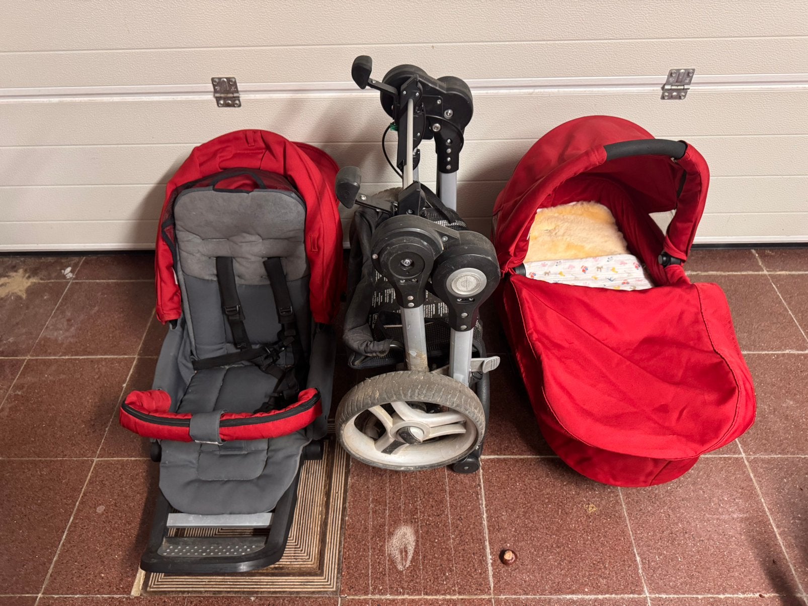 Poussette 2 en 1 Teutonia, Enfants & Bébés, Autres marques, Voiture duo, Enlèvement, Utilisé