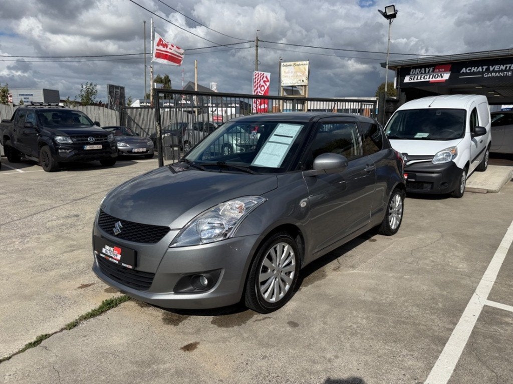 Suzuki Swift, Auto's, Voorwielaandrijving, Stof, 4 cilinders, https://public.car-pass.be/vhr/3ec526bb-2c69-47cb-a474-a5e4fb80f813