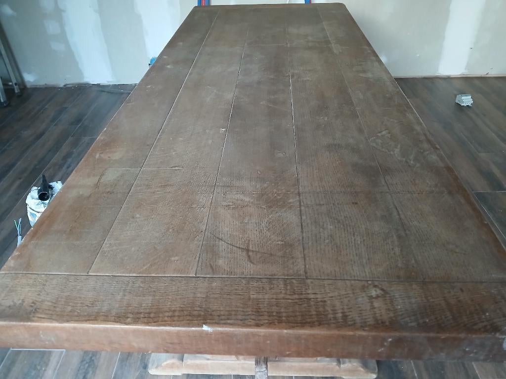 Table du monastère, Enlèvement