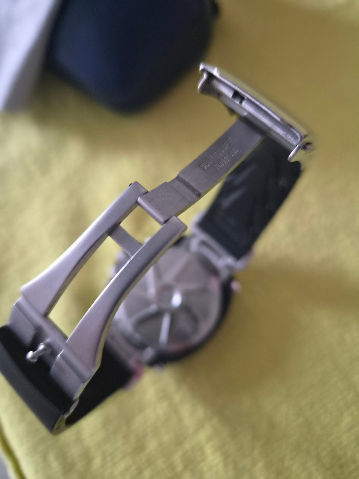 montre tissot t-race, Handtassen en Accessoires, Ophalen of Verzenden, Zo goed als nieuw, Polshorloge, Overige merken