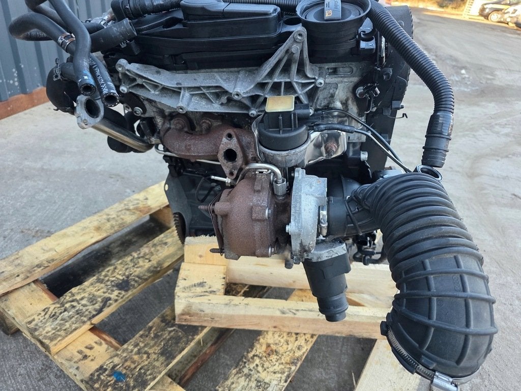 Moteur CAGC Complet A4 Q5 A5 AUDI SEAT EXEO, Envoi, Utilisé, Skoda