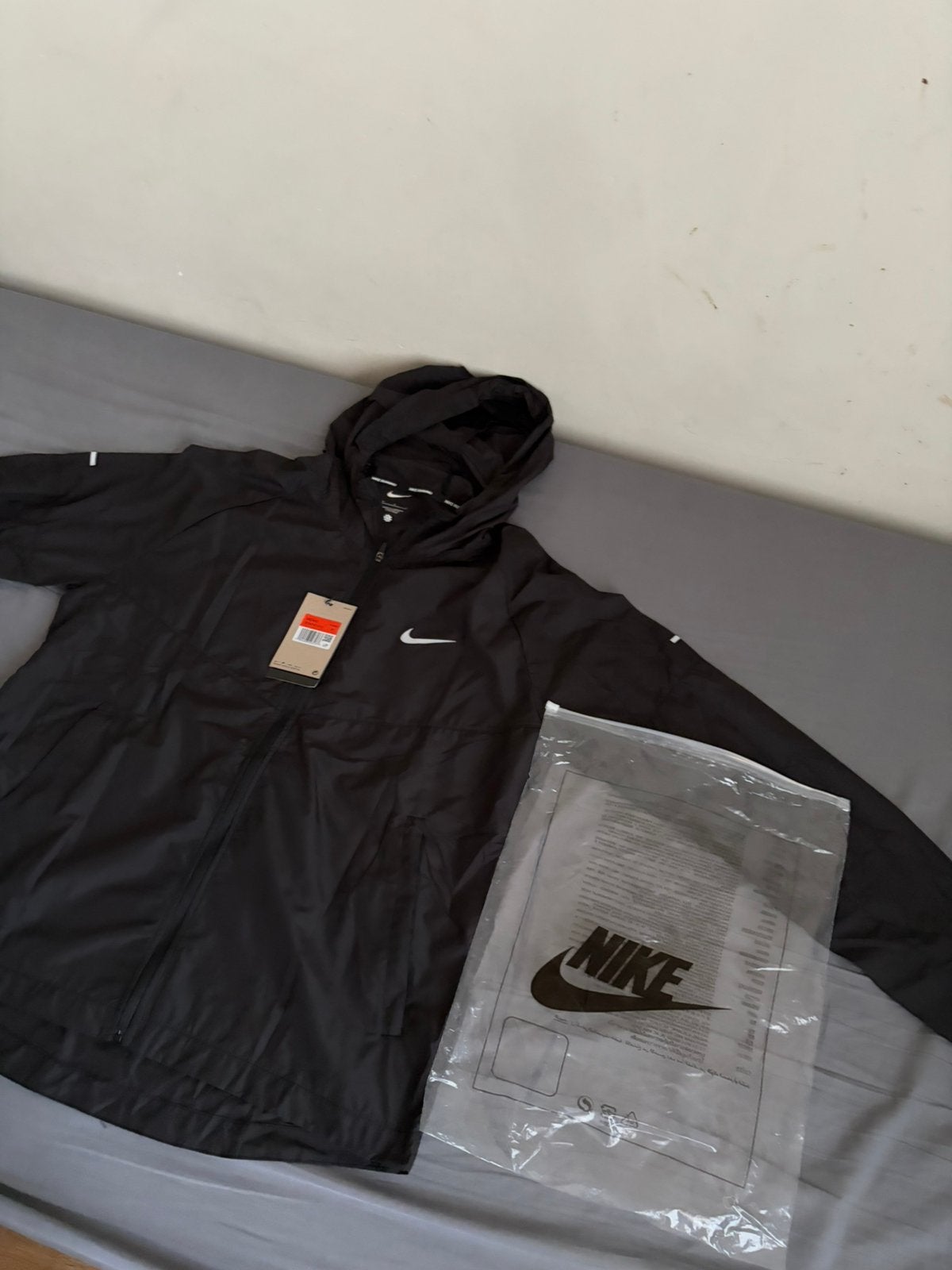 Nike miller vest, Ophalen of Verzenden, Zo goed als nieuw, Maat 46 (S) of kleiner, Zwart