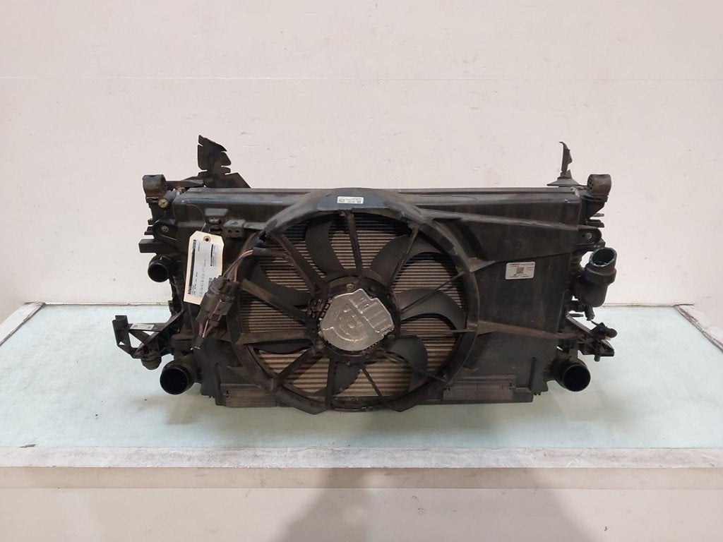 RADIATEUR COMPLET Opel Astra K (01-2015/12-2022), Utilisé, Opel