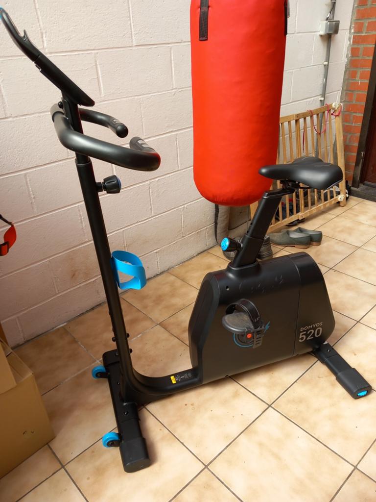 Velo domyos 520, Enlèvement, Comme neuf, Jambes, Vélo d'appartement