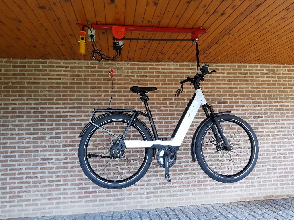 Elektrische fietslift, Fietsen en Brommers, Fietsaccessoires | Fietsenrekken, Ophalen of Verzenden