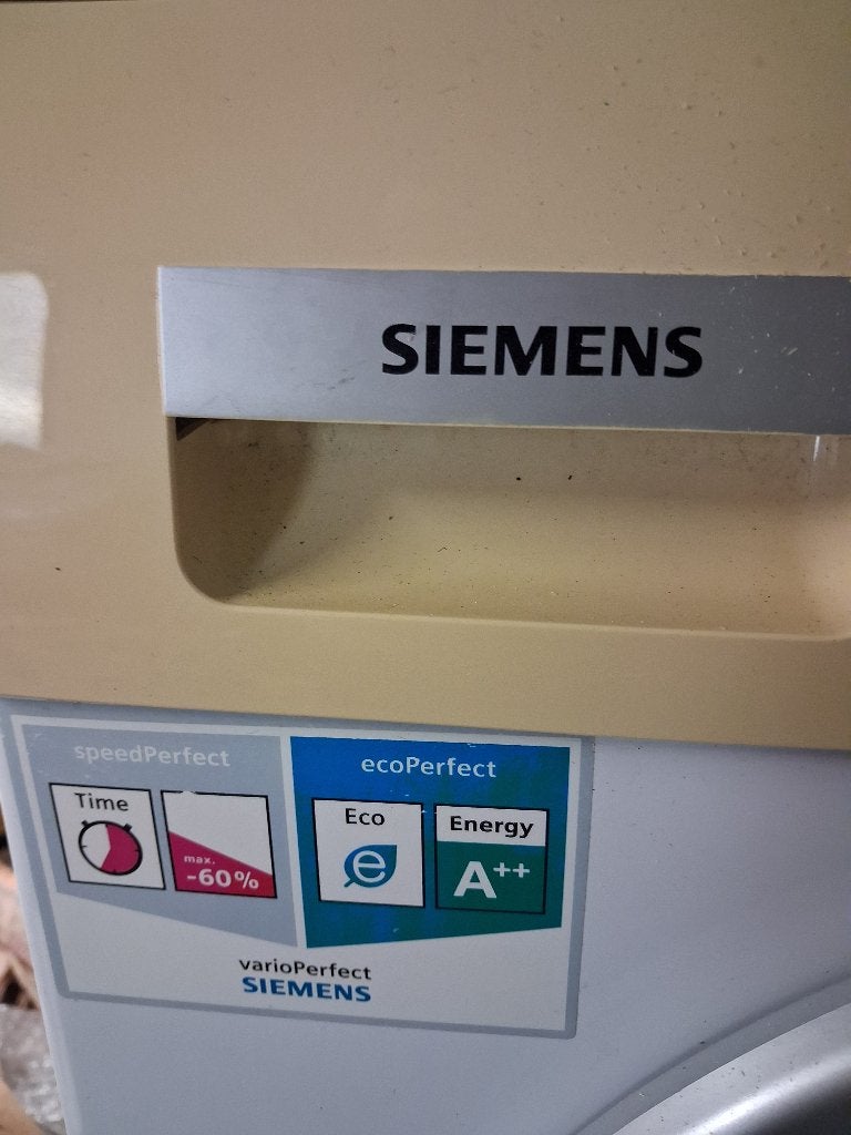 MACHINE A LAVER SIEMENS IQ 300, Ophalen, 1200 tot 1600 toeren, Gebruikt, 4 tot 6 kg