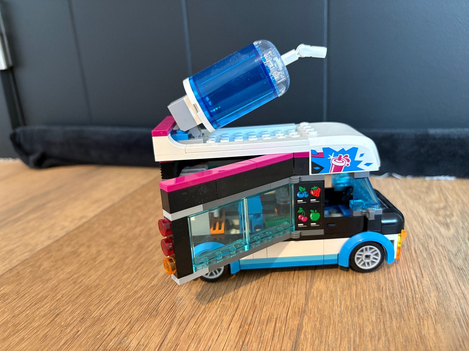 Lego City Pinguin Slush truck speelgoedauto 60384, Ophalen, Zo goed als nieuw
