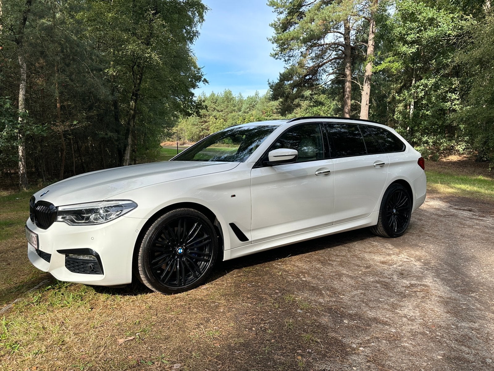 Bmw 530d Xdrive Touring M sportpakket trekhaak harman kardon, Automaat, Euro 6, Wit, Leder
