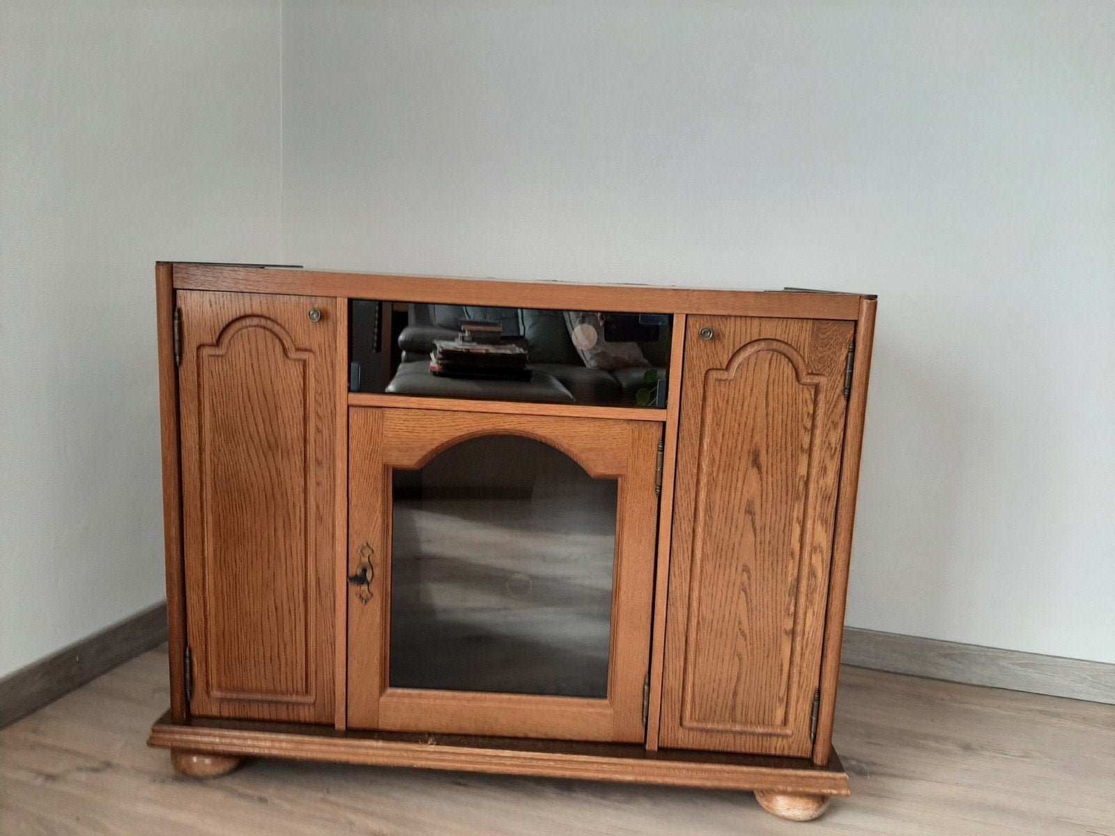 Antieke tv kast, Antiek en Kunst, Ophalen