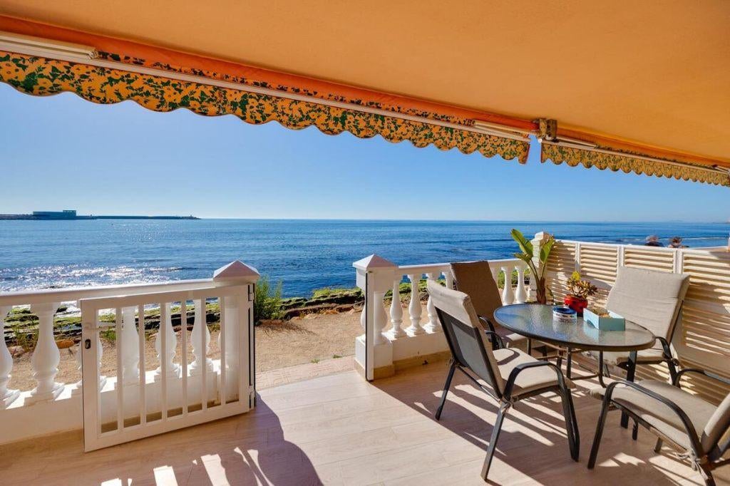 Gerenoveerd gelijkvloers appartement in Torrevieja, Immo, Torrevieja, Spanje, 3 kamers, 102 m²