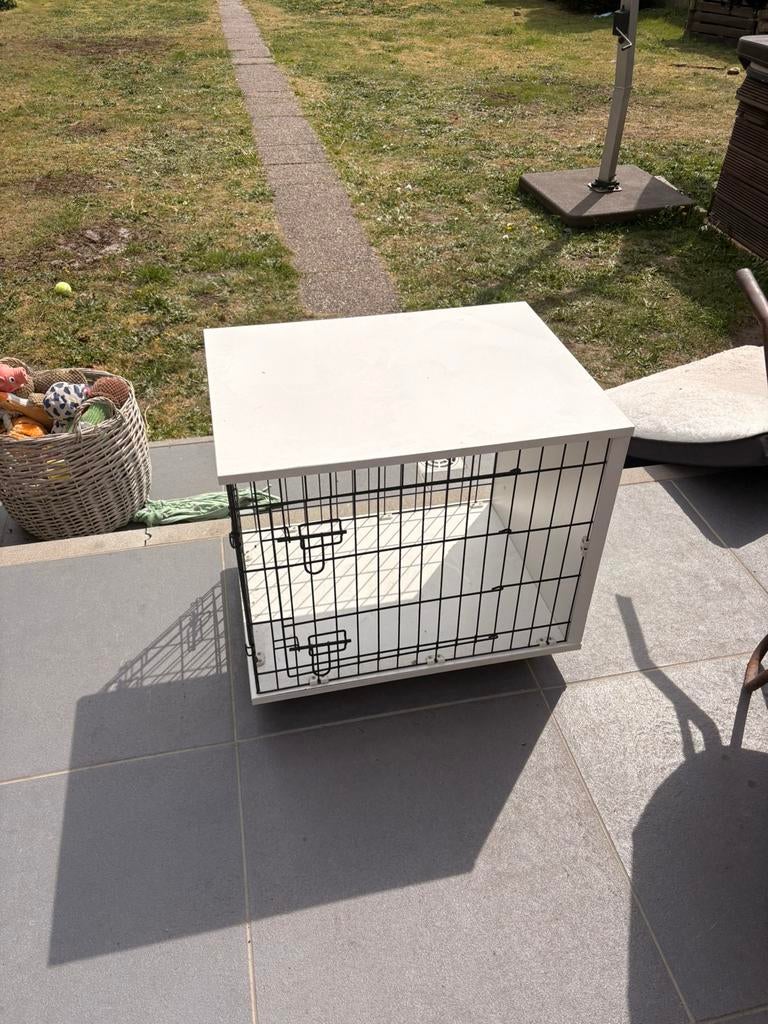 Kleine bench, Dieren en Toebehoren, Hondenhokken, Ophalen, Minder dan 65 cm, Zo goed als nieuw, Minder dan 75 cm