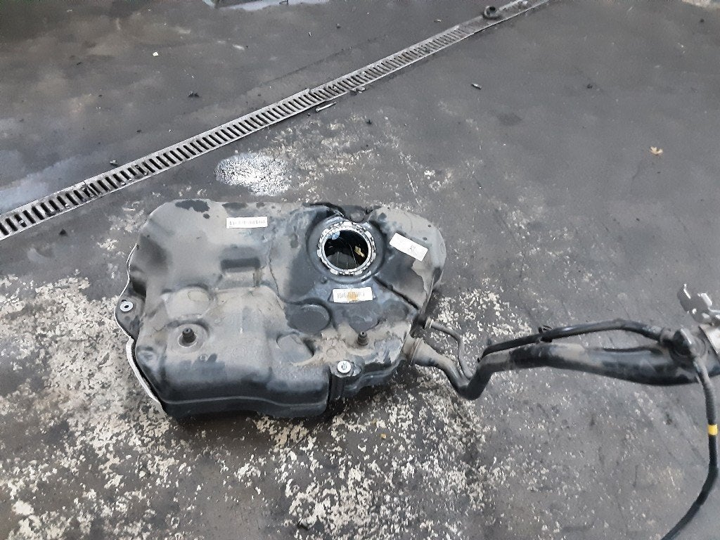 BRANDSTOFTANK Audi A4 Avant (B9) (8W02012WD), Gebruikt, Mevr. I. Hauben, Audi, Rue de l'Espoir 34 34
4030  GRIVEGNÉE, BE