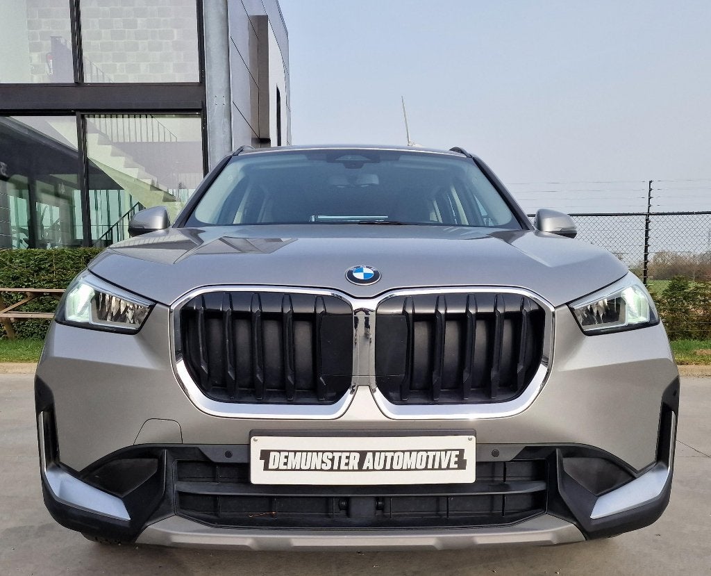 BMW X1 sDrive 18|X-Line|Camera|Carplay|Navi|Cruise Control, Dealer onderhouden, Euro 6, Leder, Bedrijf