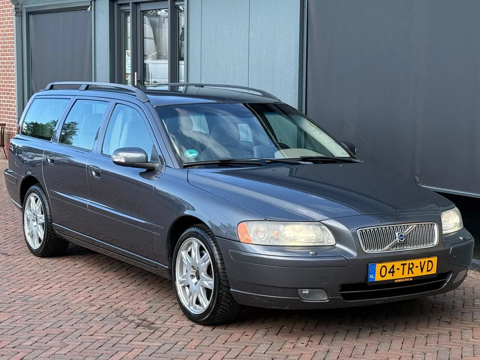 Volvo V70 2.0T Edition Classic Nieuwe Koppeling 5 Cillinder, Cuir, Argent ou Gris, Achat, 1800 kg