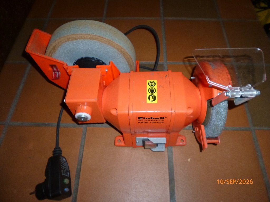 Tafelslijpmachine Einhell, Ophalen, Zo goed als nieuw, Minder dan 700 watt, Werkbankslijpmachine