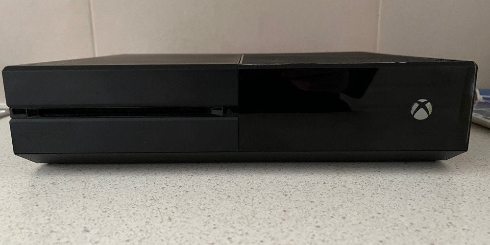 Xbox One 1 To + 5 jeux + manette, Enlèvement ou Envoi, Avec 1 manette, Xbox One, Comme neuf