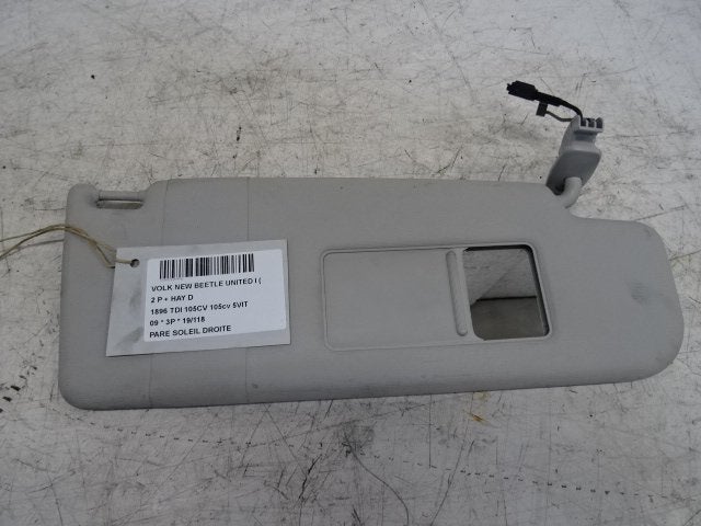 PARE-SOLEIL DROIT Volkswagen New Beetle (9C1 / 9G1), Volkswagen, Mevr. I. Hauben, Utilisé, Rue de l'Espoir 34 34
4030  GRIVEGNÉE, BE