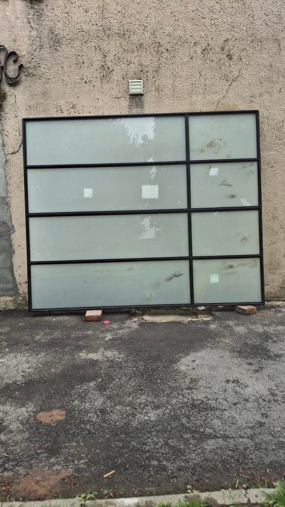 Stalen raam H 2m80  B 2m30, Ophalen