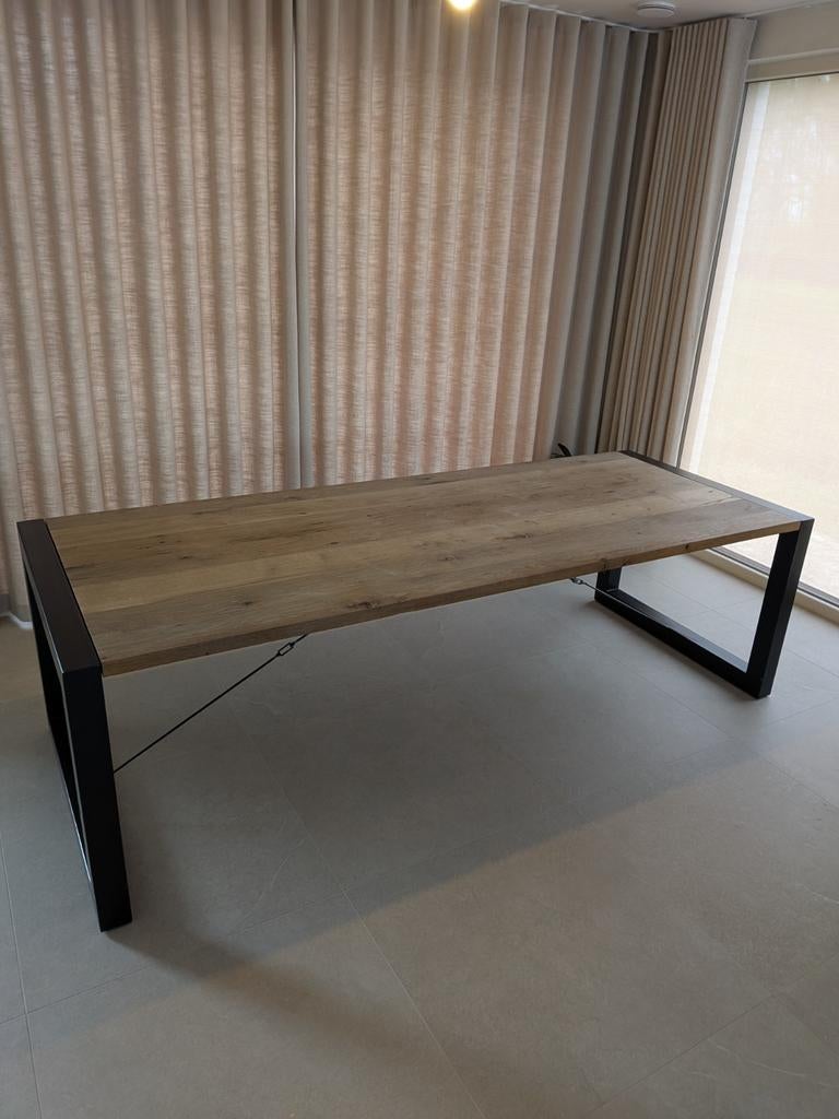 Tafel eik - oude treinwagon, Ophalen, Metaal
