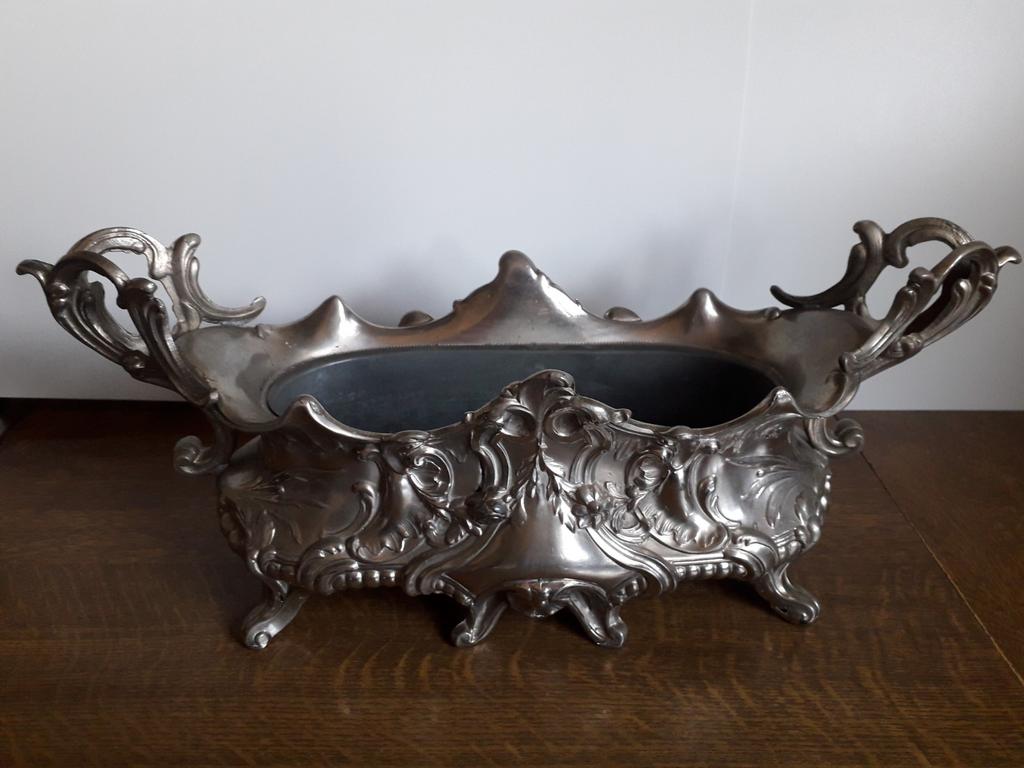 Franse Art Nouveau jardiniere ., Ophalen