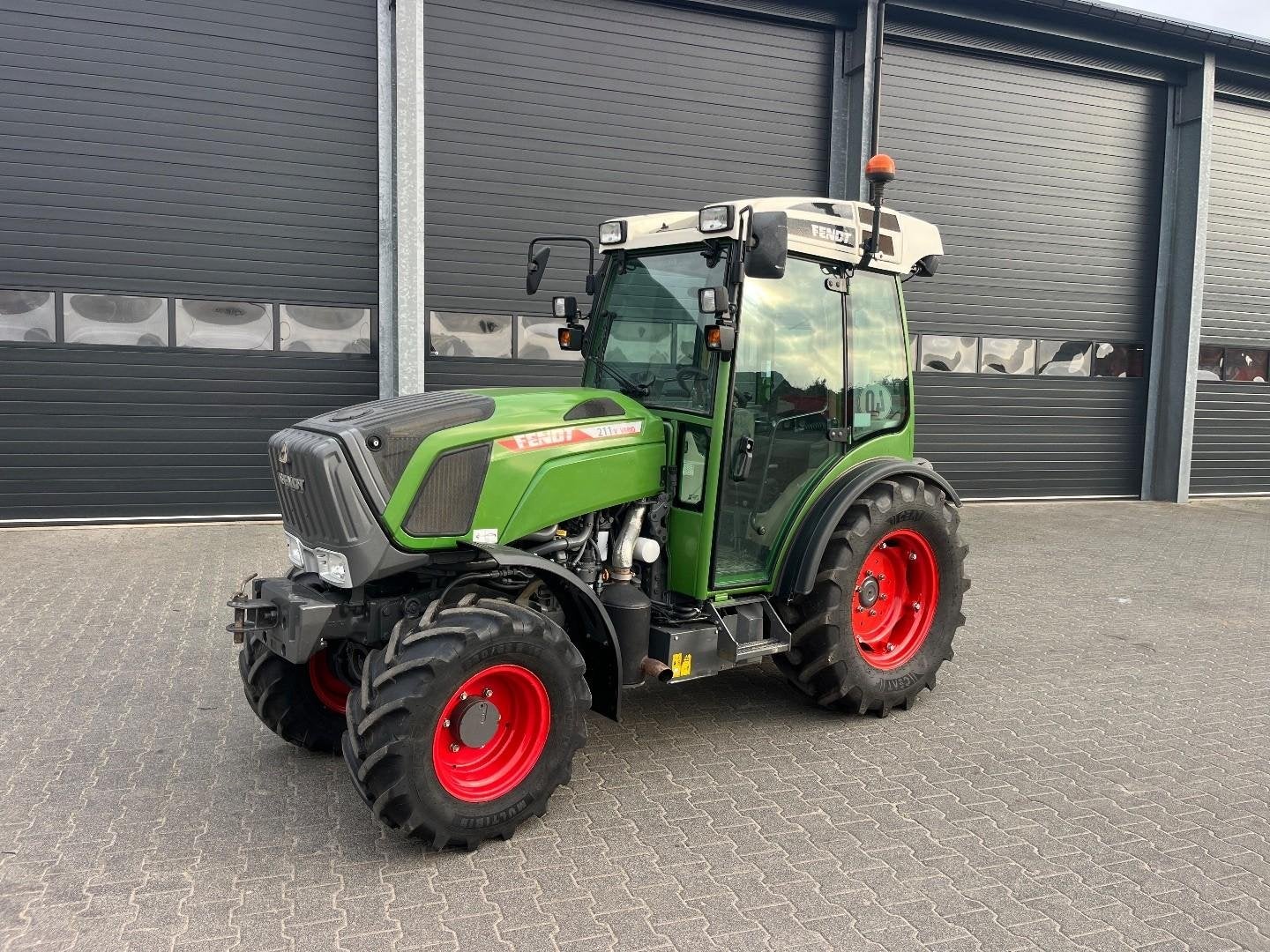 FENDT 211 WG4630, Zakelijke goederen, 80 tot 120 Pk, Fendt