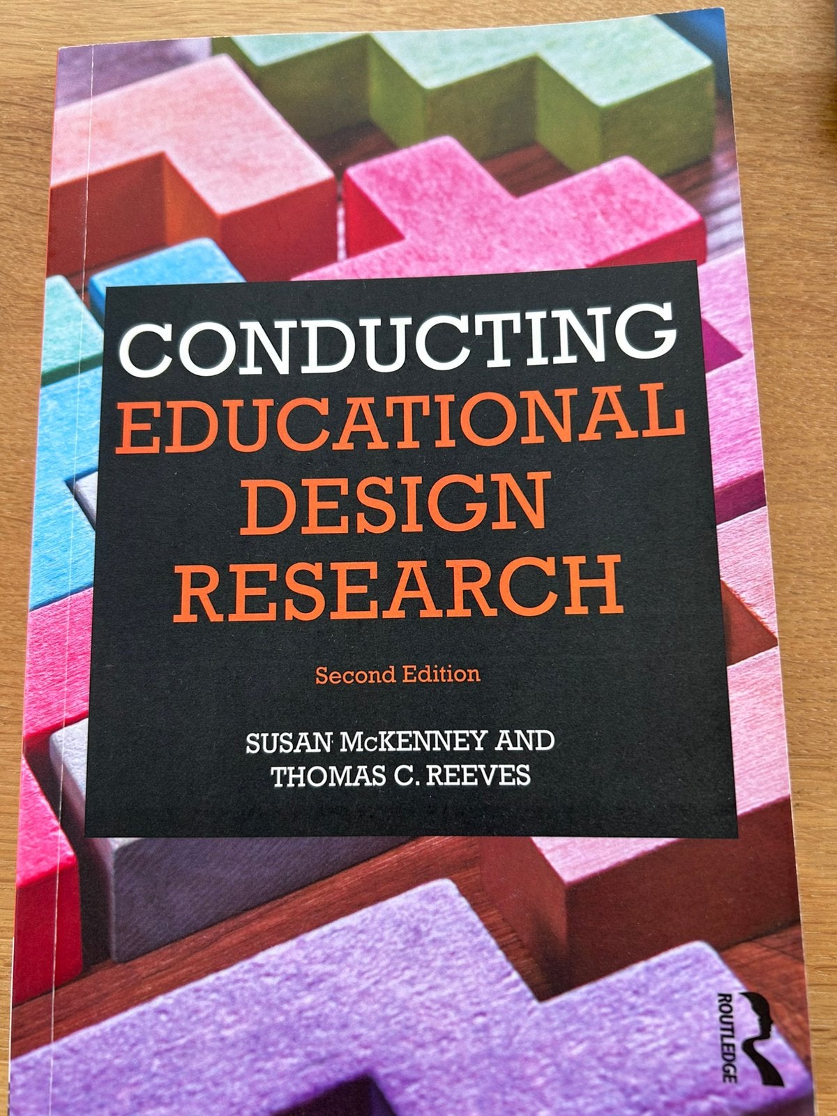Conducting educational design research, Ophalen, Zo goed als nieuw, Hoger Onderwijs