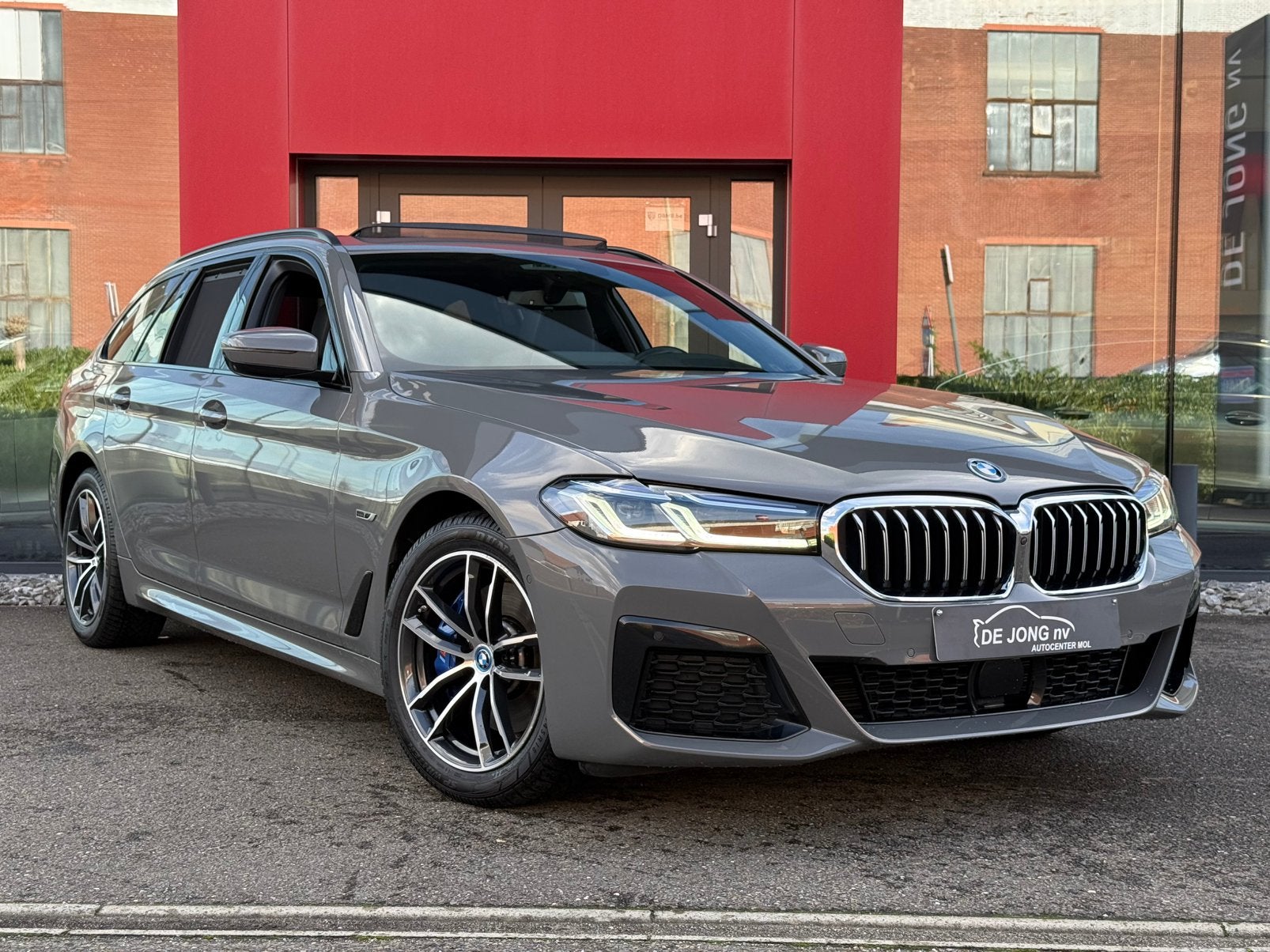 Bmw 530e xDrive  M-Sportpakket Individual /BoMVoLLe OptieS, Auto's, Automaat, Leder, Hybride Elektrisch/Benzine, Te koop