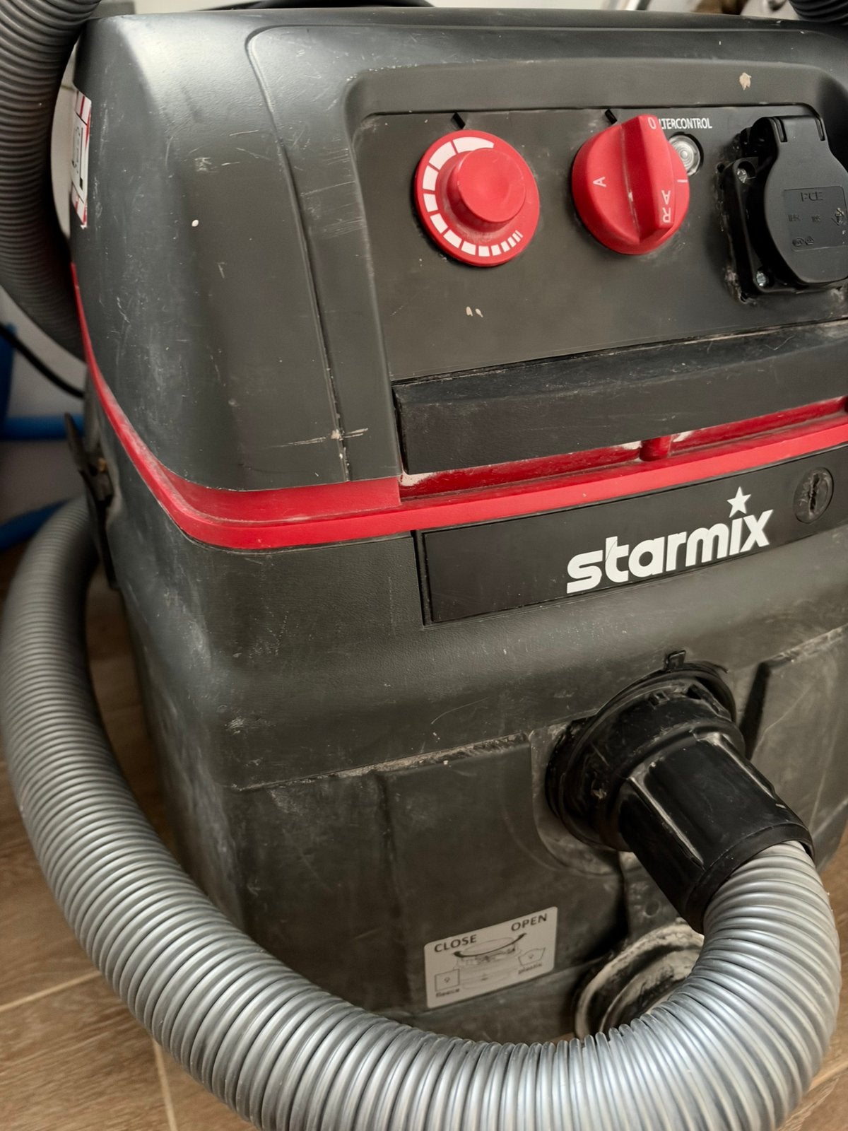 Aspirateur professionnel Starmix iPulse ISC L-1625, Electroménager, Enlèvement, Comme neuf, Accessoires inclus