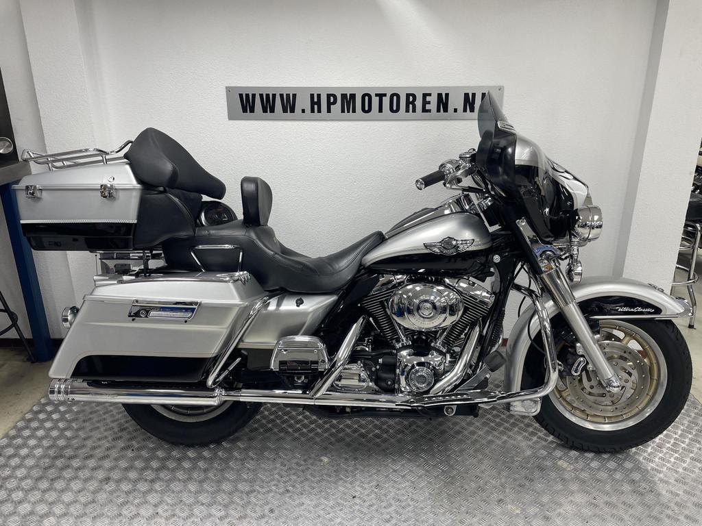 Harley Davidson FLHTCU ELECTRA GLIDE ULTRA CLASSIC 100 YEARS, Motoren, Motoren | Harley-Davidson, Laan van Vredenoord 33
2289 DA  Rijswijk, NL
