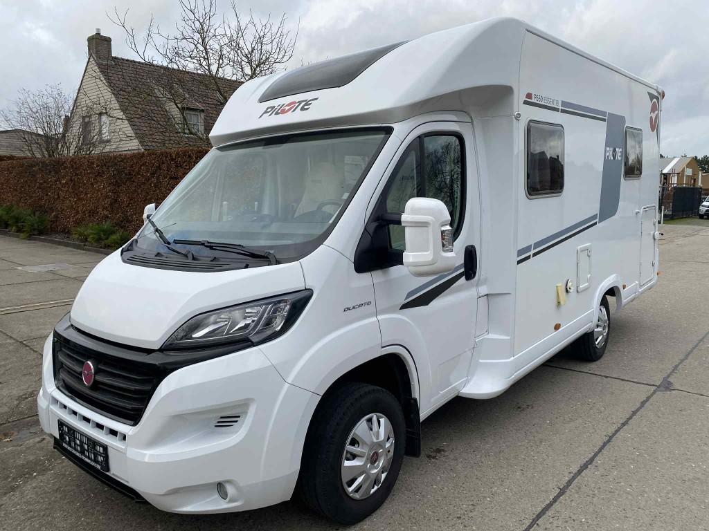 Pilote P650 Essentiel, Caravanes & Camping, Camping-cars, Entreprise, Fiat, Pilote, Semi-intégral