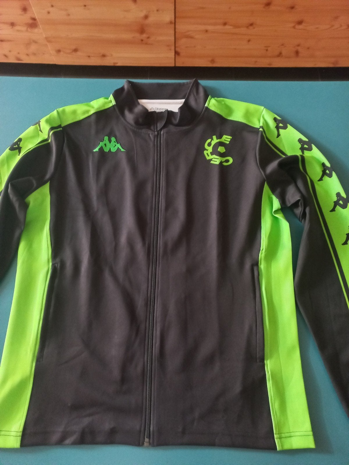 Circle brugge voetbalkleren, Vêtements | Hommes, Vêtements de sport, Enlèvement