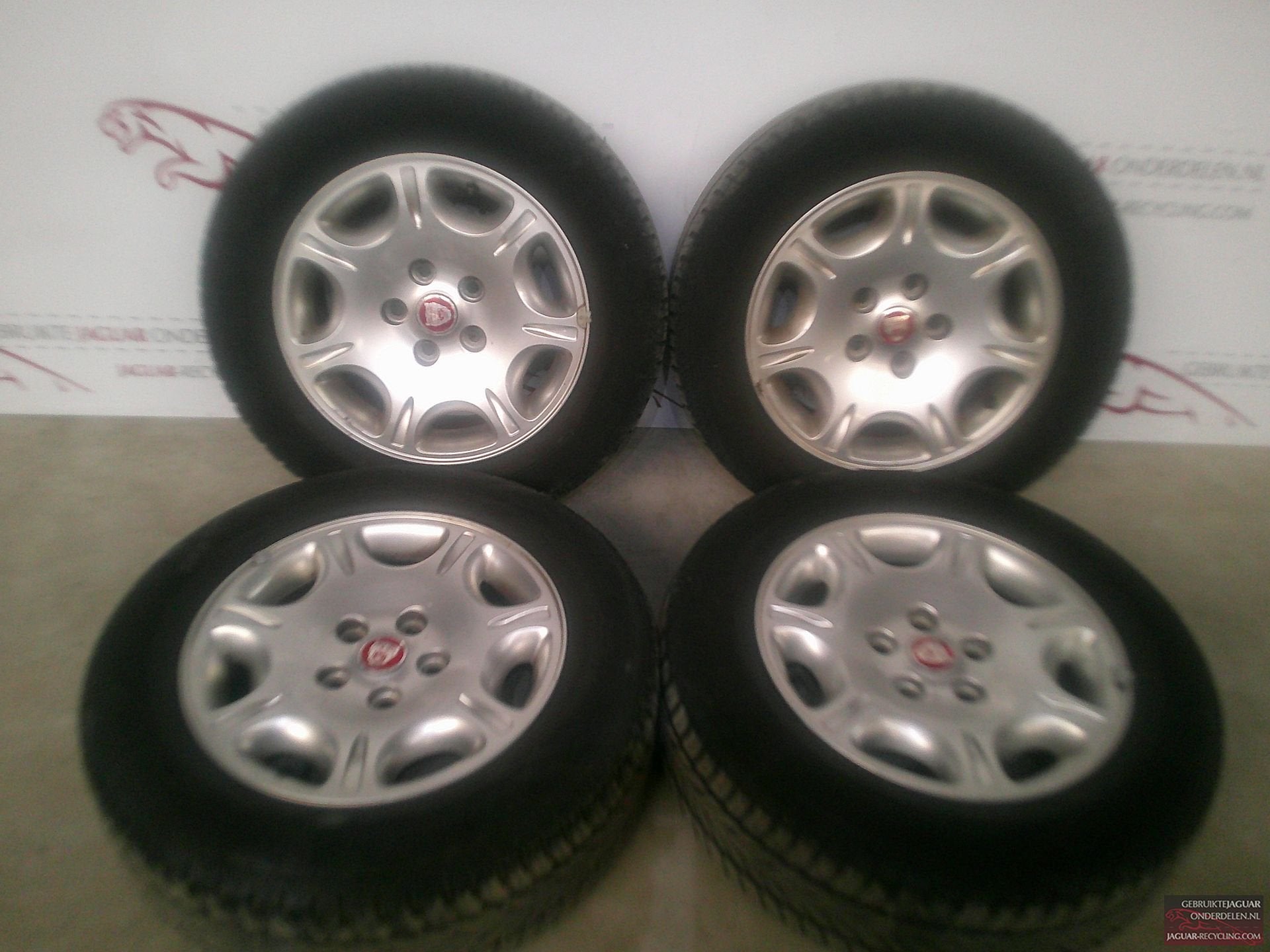 16″ Jaguar XJ velgen set van 4 MNC6113CA, Autos : Pièces & Accessoires, Pneus et Jantes, 16 pouces, Véhicule de tourisme, Pneus été