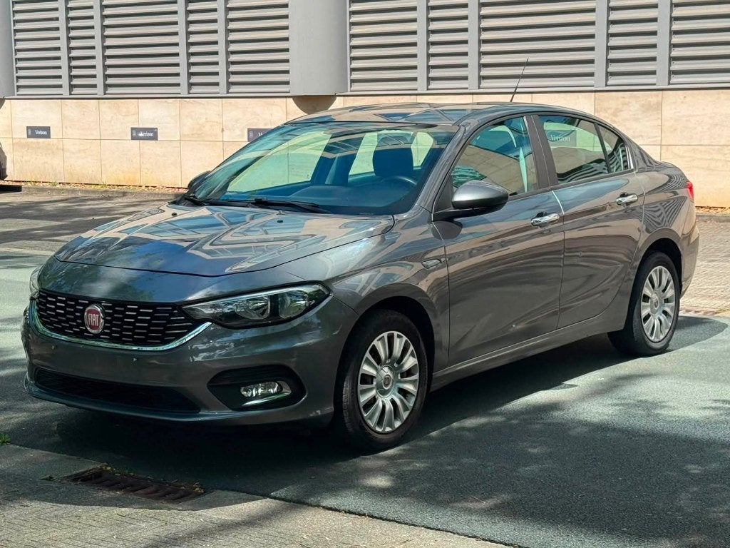 FIAT TIPO/1.4CC/2018, Autos, Fiat, Argent ou Gris, Achat, Entreprise, Boîte manuelle