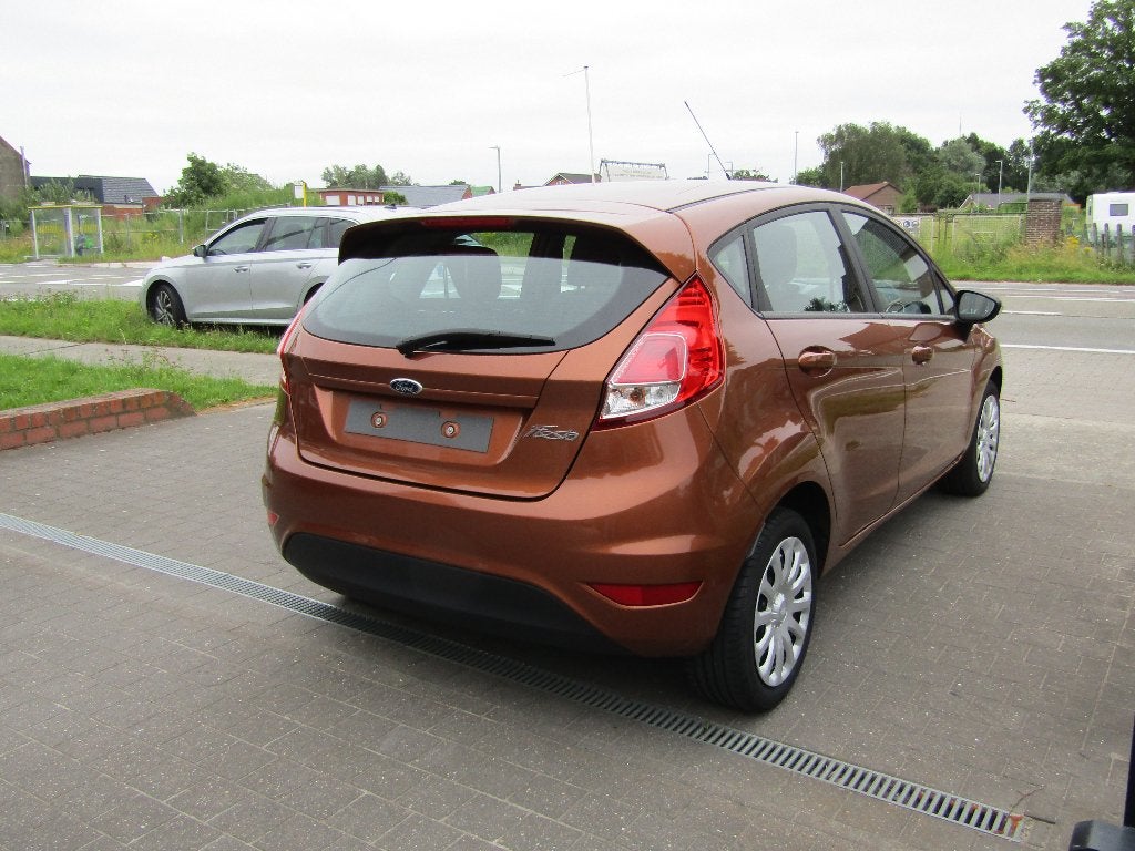 Ford Fiesta 1.2 benzine met slechts 83 000km, Voorwielaandrijving, Euro 5, Stof, https://public.car-pass.be/vhr/c6c03665-e146-4c40-a80c-50716d1c1e06