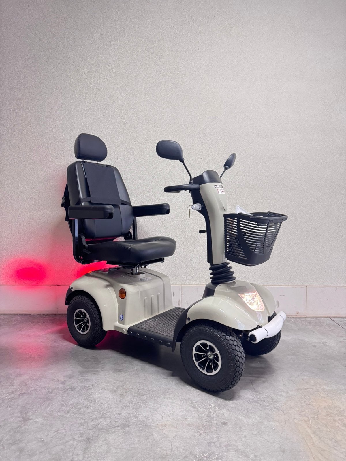 Voiturette électrique Vermeiren Ceres 4 SE - Scootmobiel PMR, Enlèvement ou Envoi, Pliant, Comme neuf, Fauteuil roulant électrique