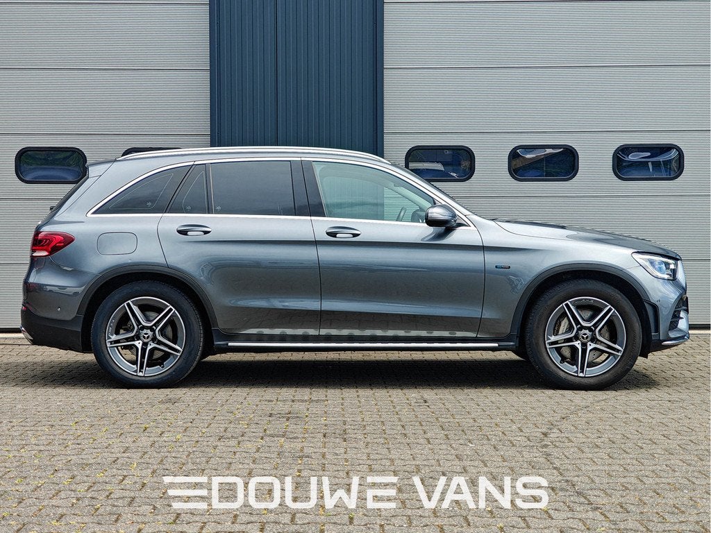 Mercedes-Benz GLC 300e 4MATIC Panorama Luchtvering Trekhaak, Auto's, Mercedes-Benz, Automaat, Gebruikt, 4 cilinders, 2000 kg