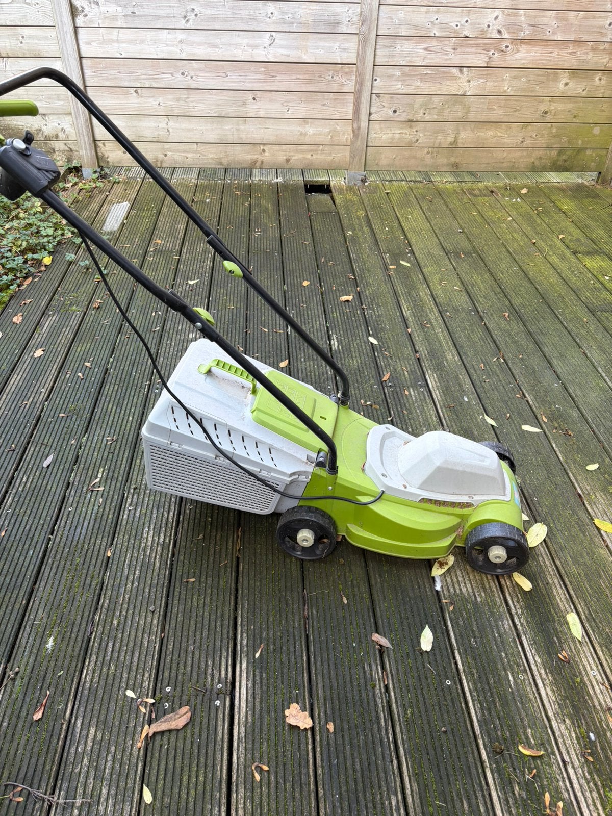 Mini tondeuse a gazon, Jardin & Terrasse, Enlèvement, Utilisé, Tondeuses à gazon électriques, Bac de ramassage