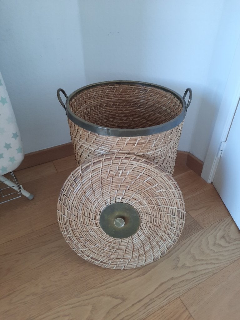 Panier à linge en raphia et laiton, Maison & Meubles, Enlèvement, Comme neuf, Autres couleurs, Panier à linge