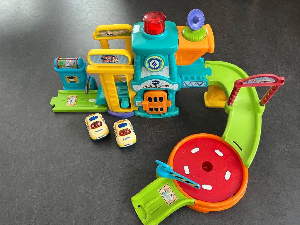 VTech ToetToet Politiebureau, Ophalen